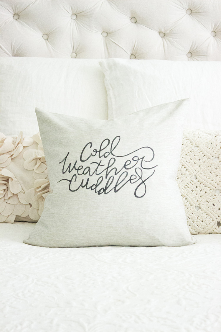 DIY Fabric Sharpie Farmhouse Fall Pillows + Freebie Lettering Template
