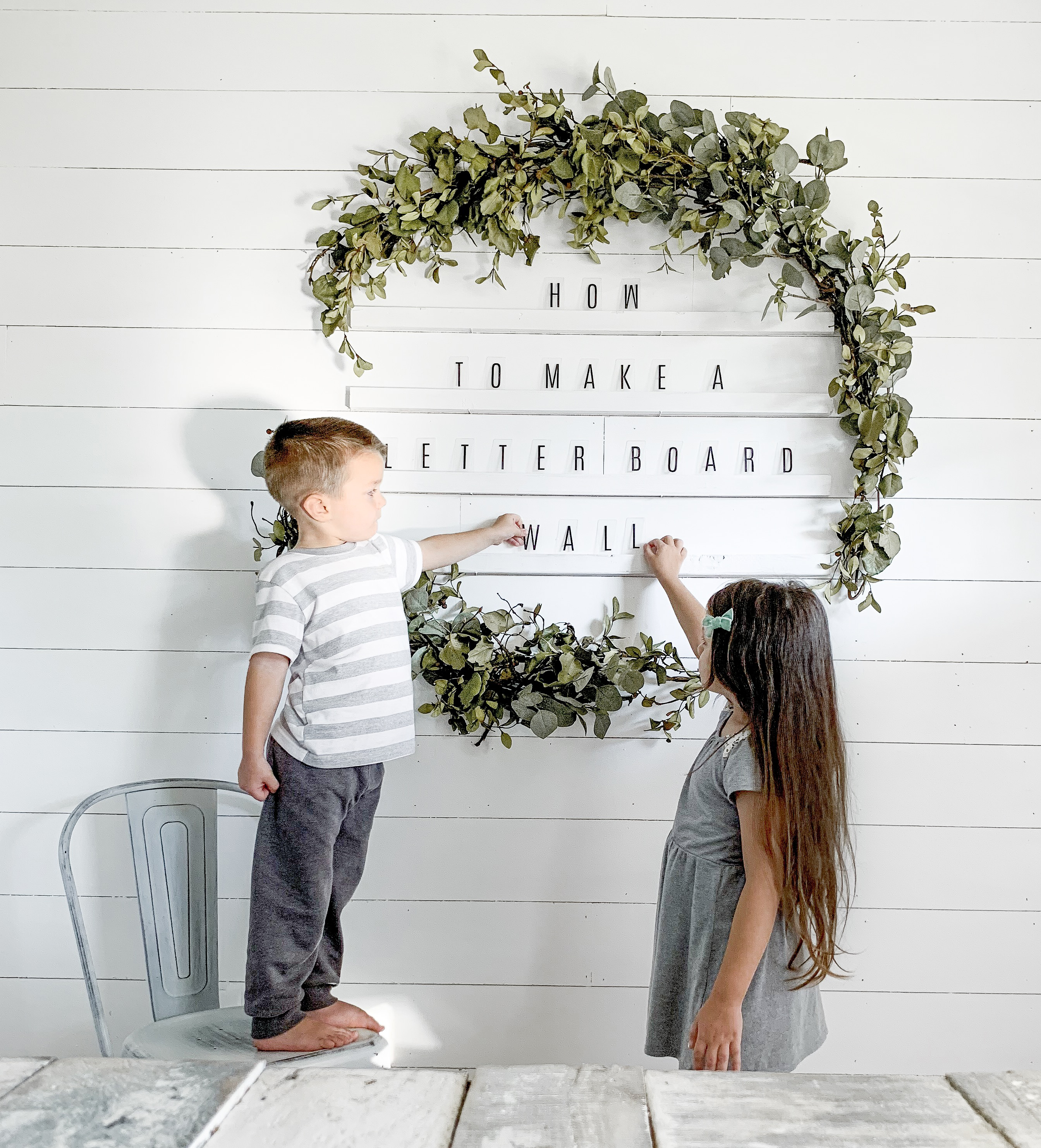 How To Make An Oversized Letter Board Wall + DIY Giant Holiday Wreath